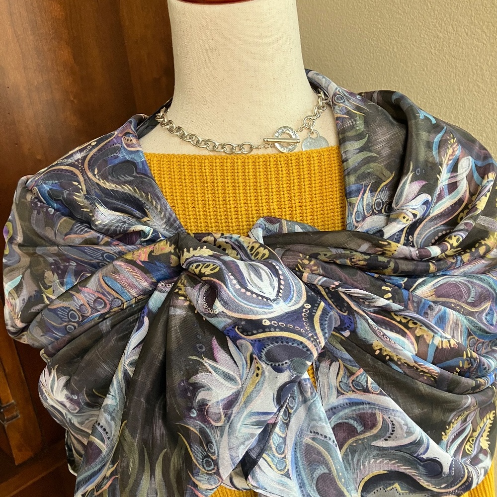 Echo Large Scarf -  Beautiful - Picture 7 of 7